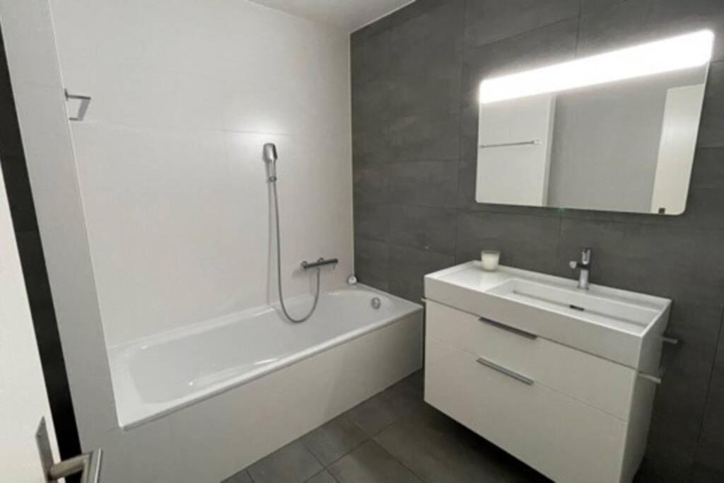 Voeens, St-Blaise, Logement Entier - 2 Chambres Marin Dış mekan fotoğraf